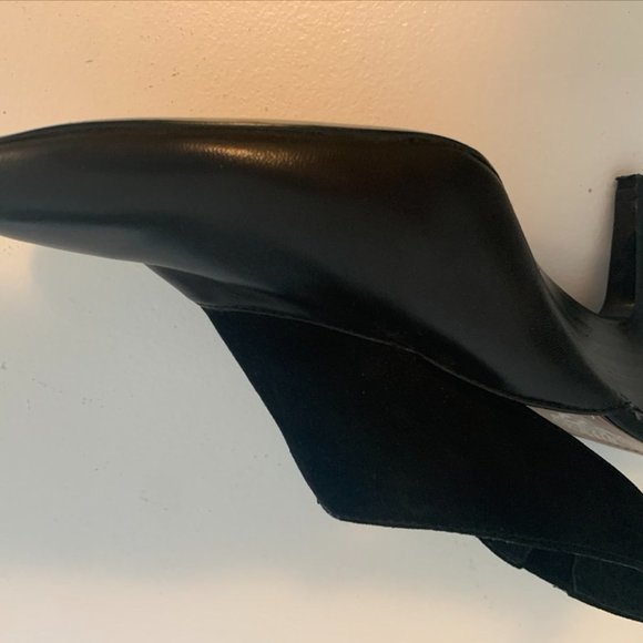 Vince Camuto Black Leather Sling Back Pumps - Picture 4 of 6